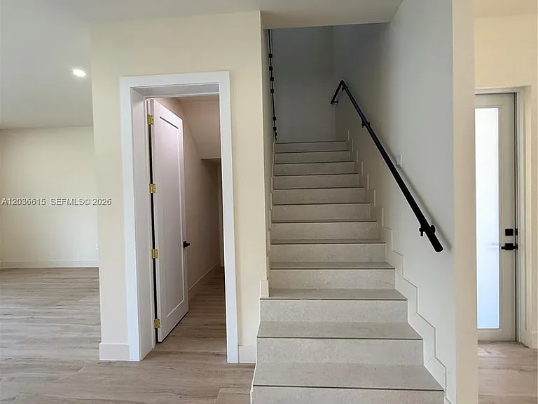 3326 Elizabeth St — Photo 17
