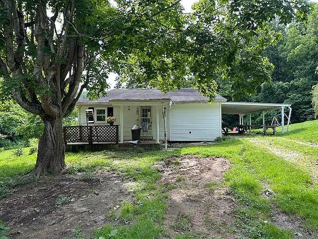 263 Mays Rd photo 1