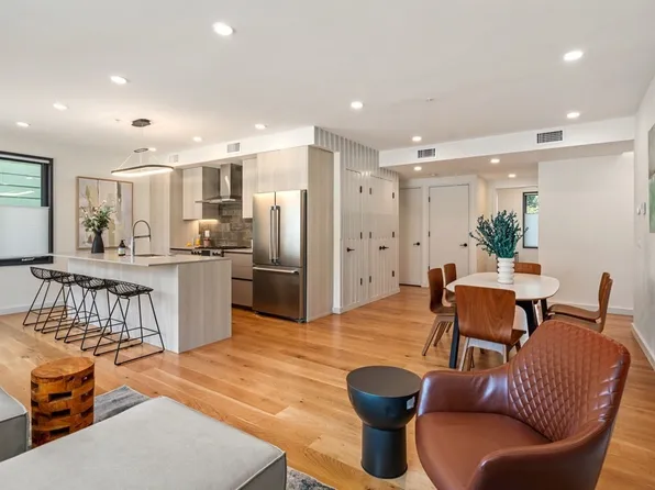 191 Condor St #2, Boston, MA 02128