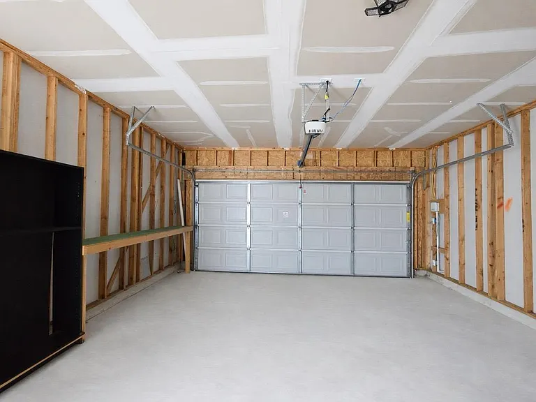 511 Pulitzer Dr — Photo 20