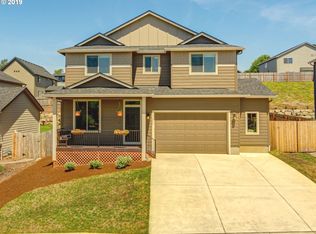 335 E 7th St, La Center, WA 98629