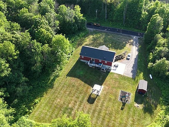 4th image of 386 Black Creek Rd