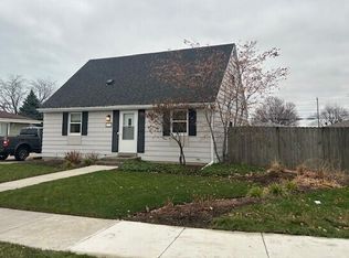 2749 84th St, Kenosha, WI 53143