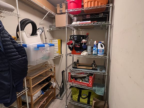 5th image of 156 Sackett St APT 2B