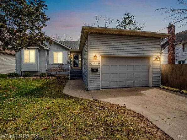 97 Avery St, Mount Clemens, MI 48043