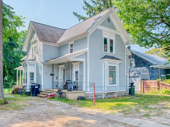641 N Shiawassee St, Owosso, MI 48867