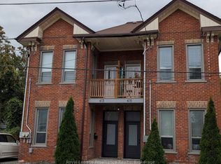 613 Union St #2, Peterborough, ON K9H3V4