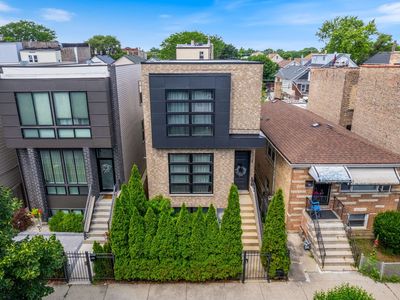 1728 N Mozart St, Chicago, IL, 60647