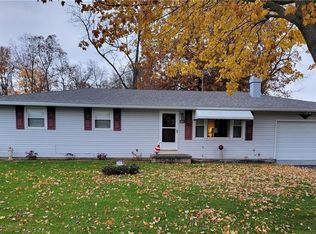 3740 Maple Ln, Greenville, OH 45331