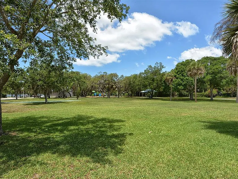 1064 N Tamiami Trl #1627 — Photo 57
