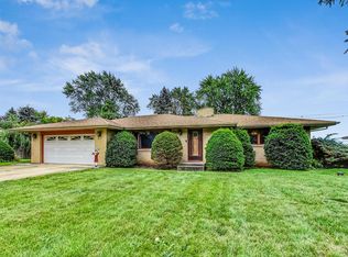 3010 Evergreen Dr, Joliet, IL