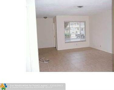 3rd image of 2113 NE 56th Ct #2113
