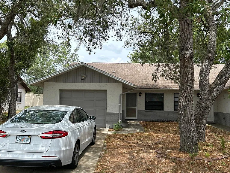 8075 Canterbury St — Photo 1