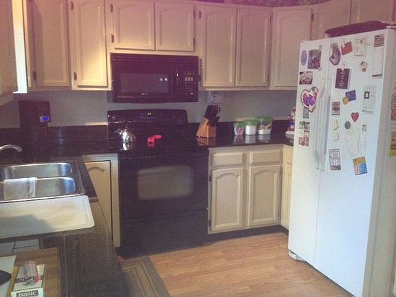 3rd image of 89 S Wyoming Ave