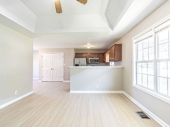 4th image of 1811 Harbor Dr