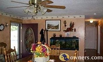 Dining room 20' x 11.5