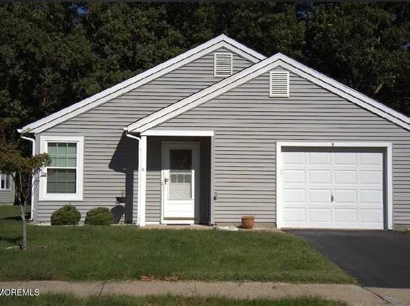 8 Sequoia Court, Barnegat, NJ 08005