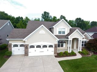 711 Autumnwood Forest Dr, Lake Saint Louis, MO 63367