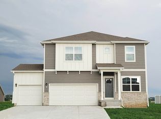 133 8th Ave NE, Altoona, IA 50009