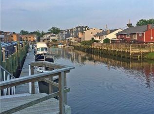 216 Westend Ave APT 5A, Freeport, NY 11520