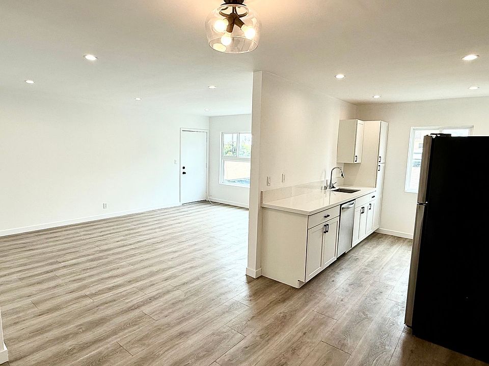 1st image of 1000 Havenhurst Dr #8115
