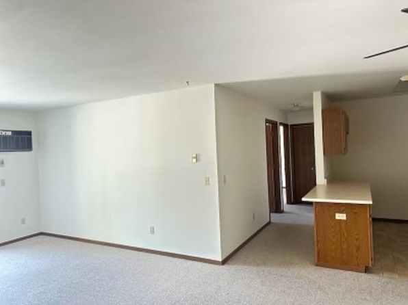 200 Knights Ave