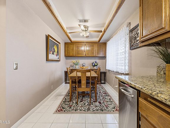 5th image of 303 Susan Ct