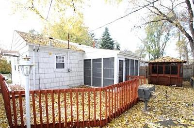 3rd image of 4726 Xerxes Ave N