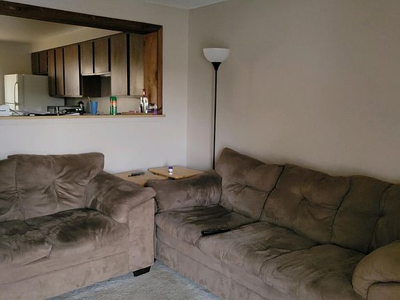 4th image of 360 Cattle Dr