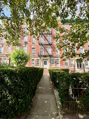 Rented by CMV Realty Inc. | media 20