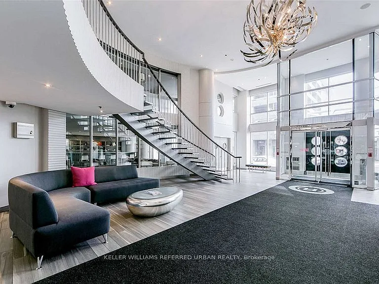 323 Richmond St E #201 — Photo 20
