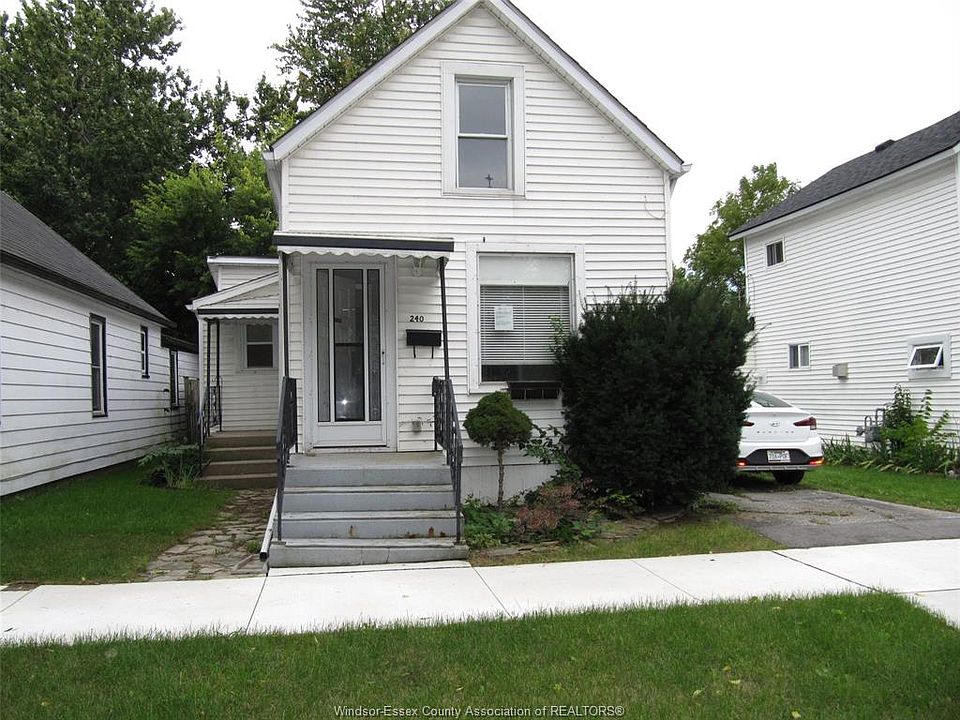 1st image of 240 George St