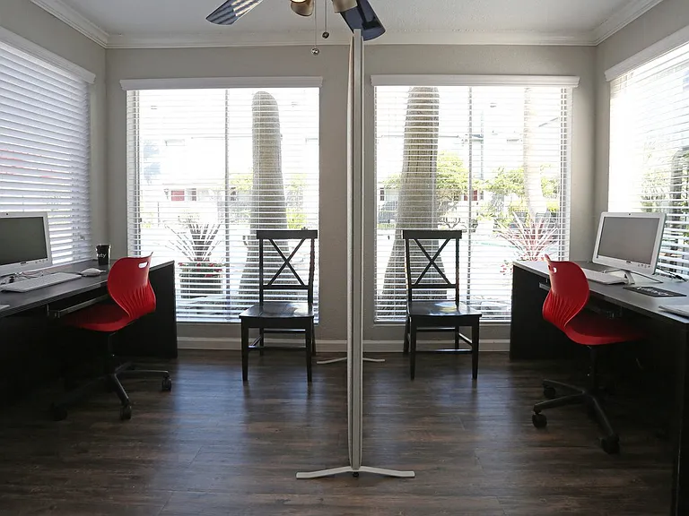 The One at 5959 — Photo 11