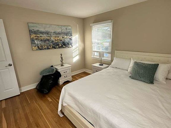 2nd image of 847 Dennis Pl
