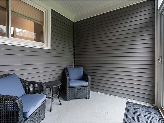 4th image of 45 Mayfield Ave