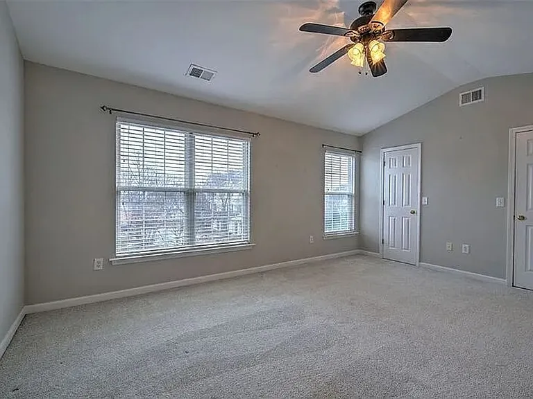 11 Annacey Pl — Photo 20