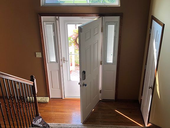 4th image of 1406 NW Persimmon Dr