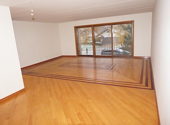 2nd image of 4109 W 93rd Pl APT 1E
