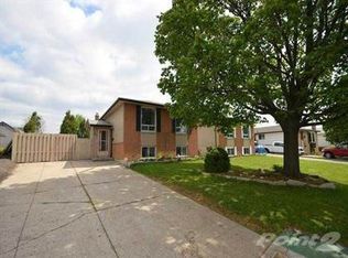35 Raleigh St #1, Hamilton, ON L8W1H4