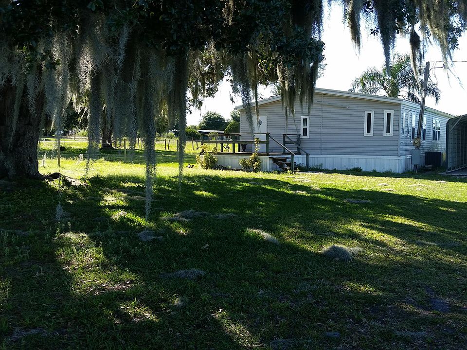 2nd image of 1410 Fort Meade Rd