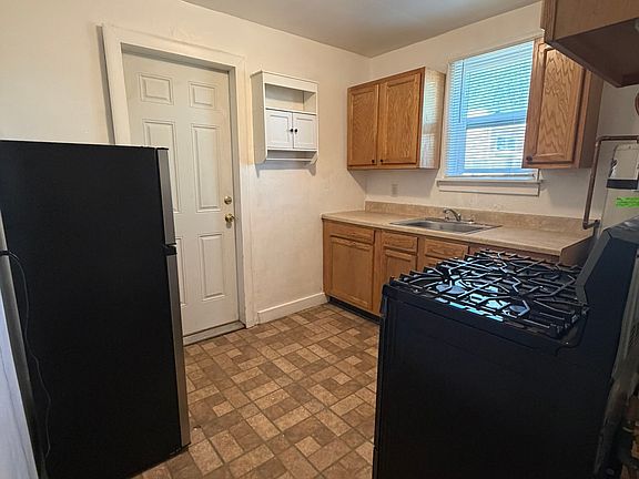 4th image of 212 Cornell Dr SE APT C