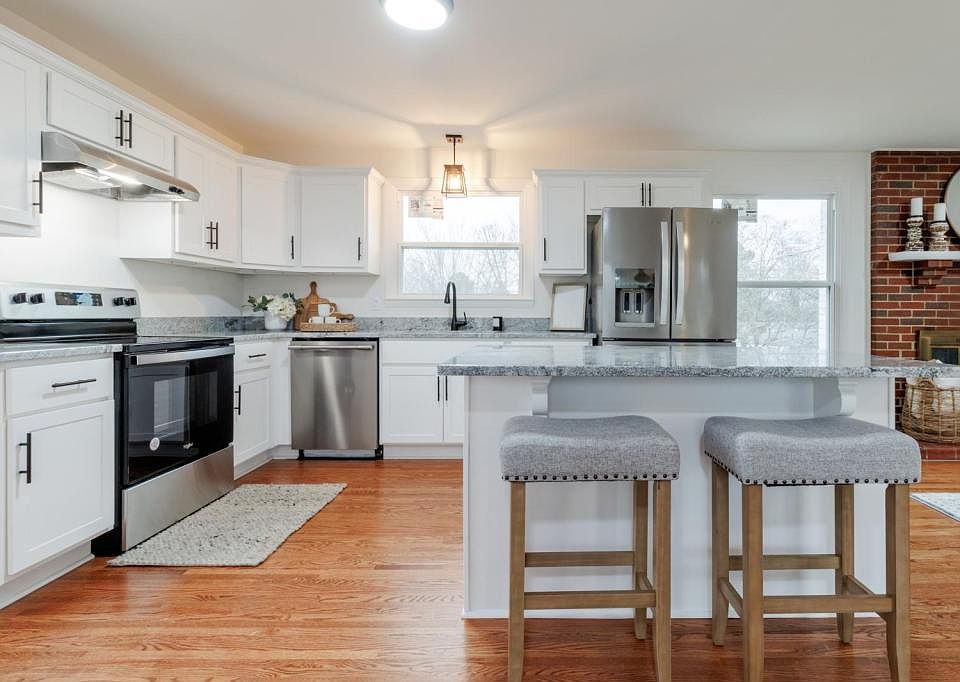 2nd image of 2159 Allendale Dr #A
