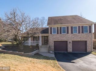 12418 Wendell Holmes Rd, Herndon, VA 20171