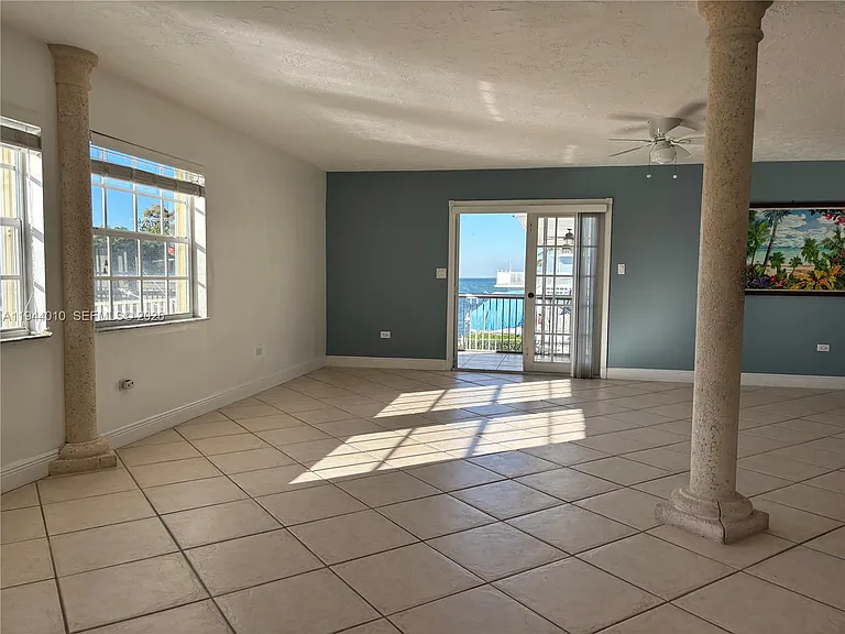 235 Anne Bonny Dr — Photo 10