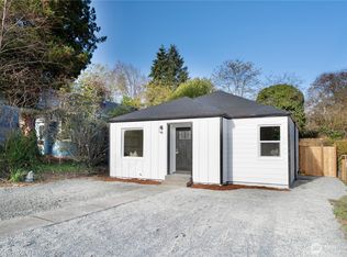 3538 SW Southern St, Seattle, WA 98126