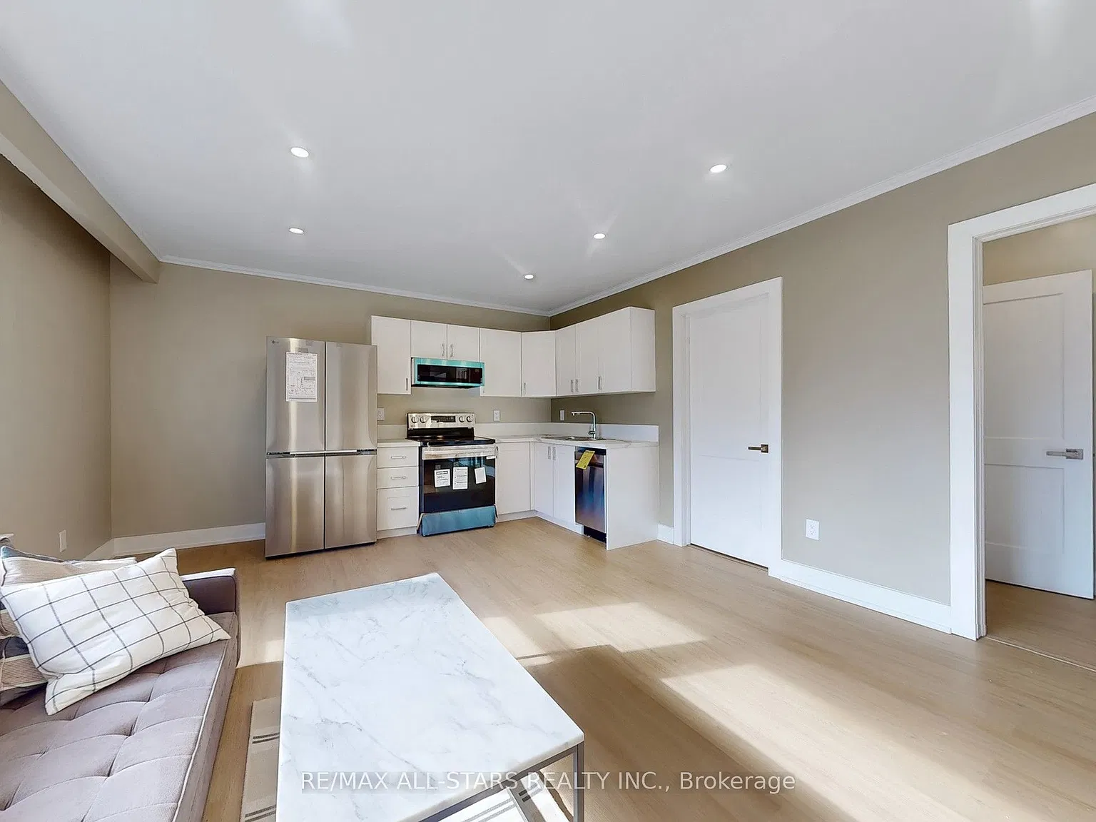4 bed, $4,500 — Photo 4