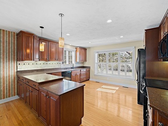 4th image of 186 Sandtrap Cir #45