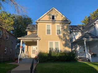 1341 1/2 15th St #A, Moline, IL 61265