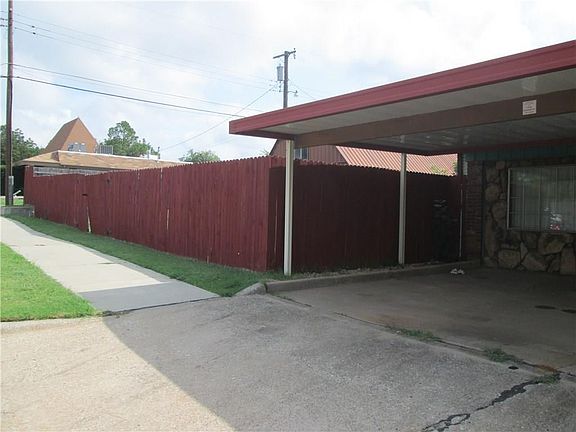 5th image of 945 SW 54th St