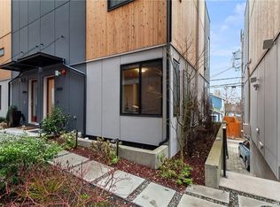 3219C California Ave SW, Seattle, WA 98116